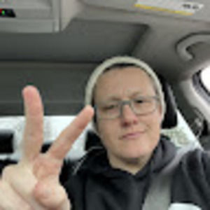 Meet your Posher, Carissa